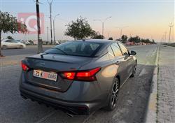 نيسان ألتيما